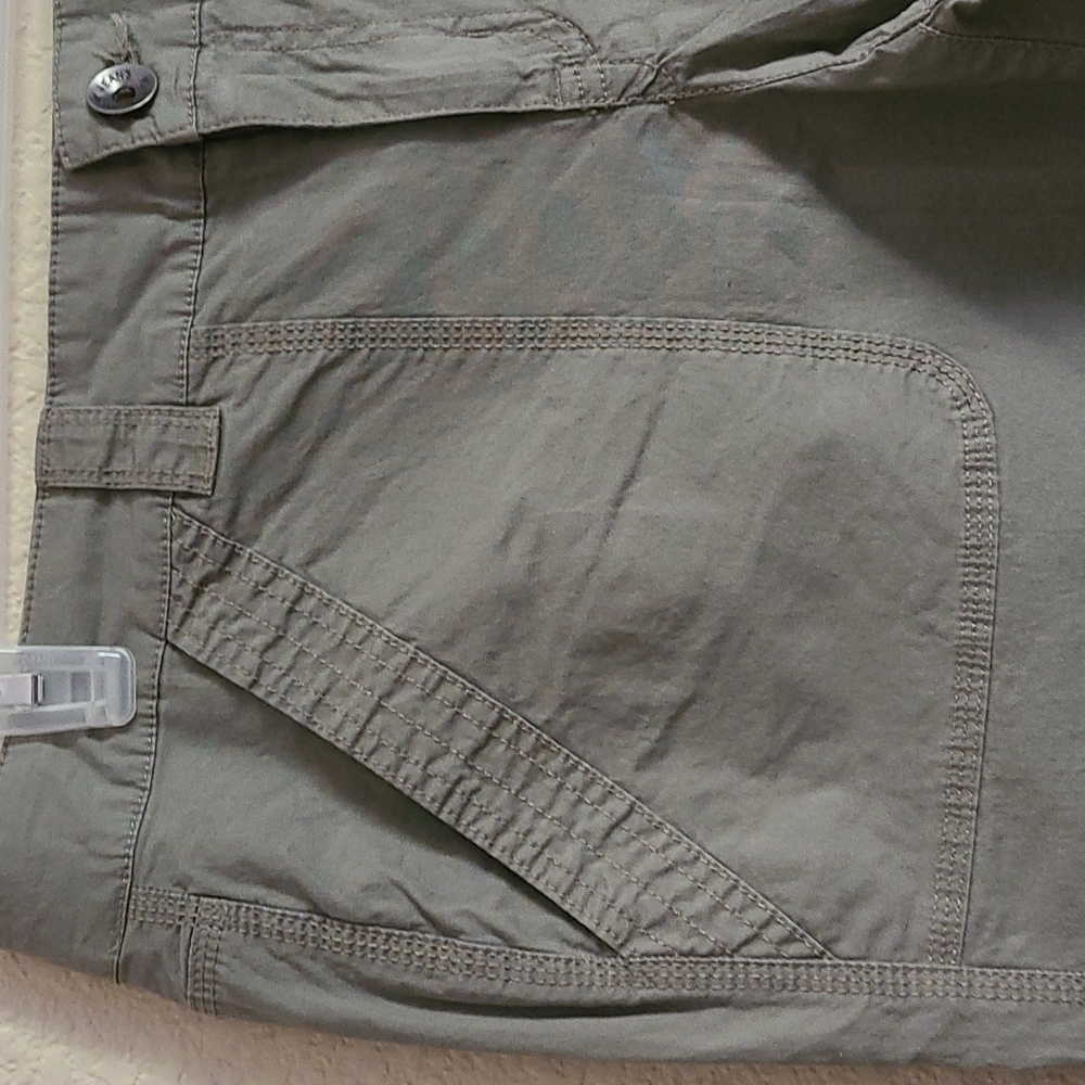 DKNY Cropped Pants - Picture 3 of 6